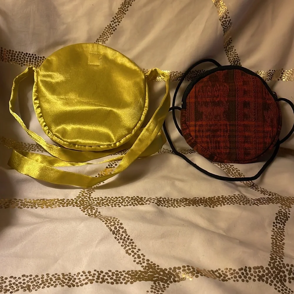Small purses - lot of 2 small girls bags